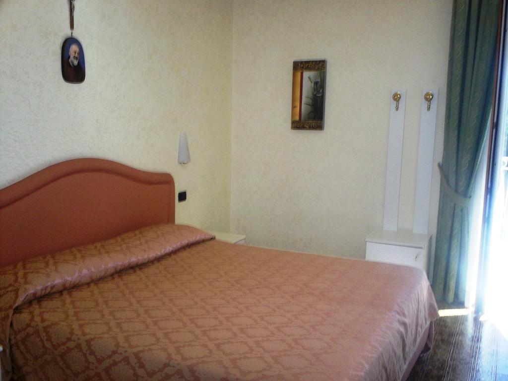 Hotel Gaggiano San Giovanni Rotondo Room photo
